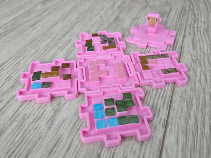 Minecraft pink cube