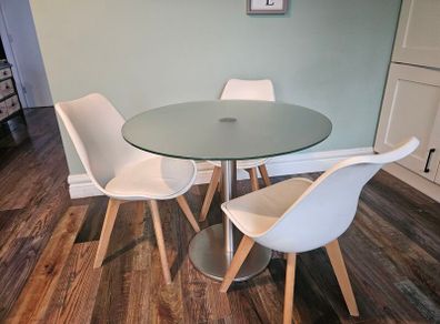 Kitchen table
