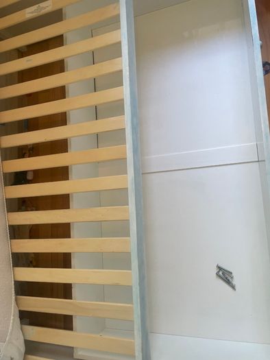 Cot bed
