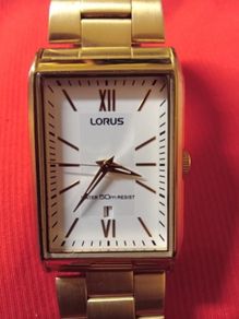 Lours   Watch