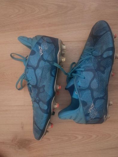 Kipsta football boots size 7