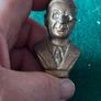 old brass bust of de valera Image 10