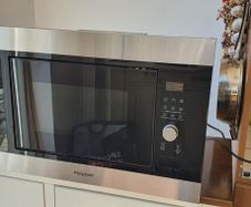 Hotpoint Built-In Microwave with Grill
