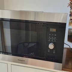 Hotpoint Built-In Microwave with Grill