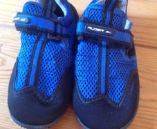 Size 10 (28) Swim Shoes