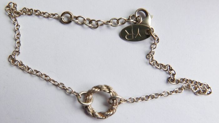 Vintage 925 Sterling Silver Bracelet with Twisted Circle Charm