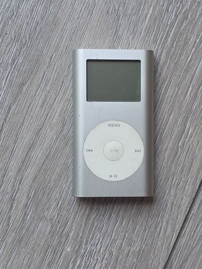 iPod Mini 1st Gen (Free Post)