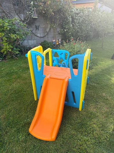 Play gym and slide