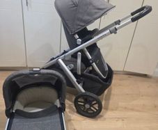UPPAbaby Vista V2 Bundle. Bassinet, Rumble Seat & Adaptors