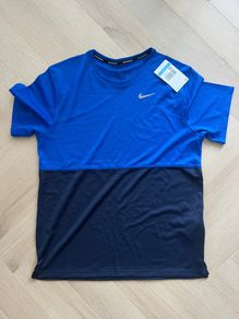 Nike Miler T-shirt Size M New With Tags