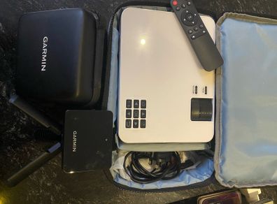 Golf launch monitor with projector r10 garmin