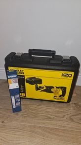 Stanley FatMax V20 18V Reciprocating Saw Kit + 8 Multi Material Blades
