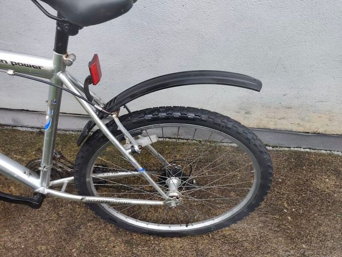 Bike 26" with mudguards ready to ride!