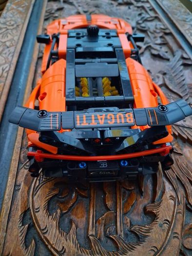 42222 LEGO Technic Bugatti Chiron Pur Sport Hypercar