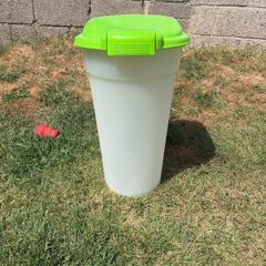 dog food storage