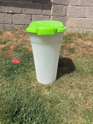 dog food storage