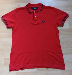 Fred Perry T-shirt (( Size S))