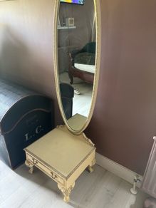 Vintage mirror