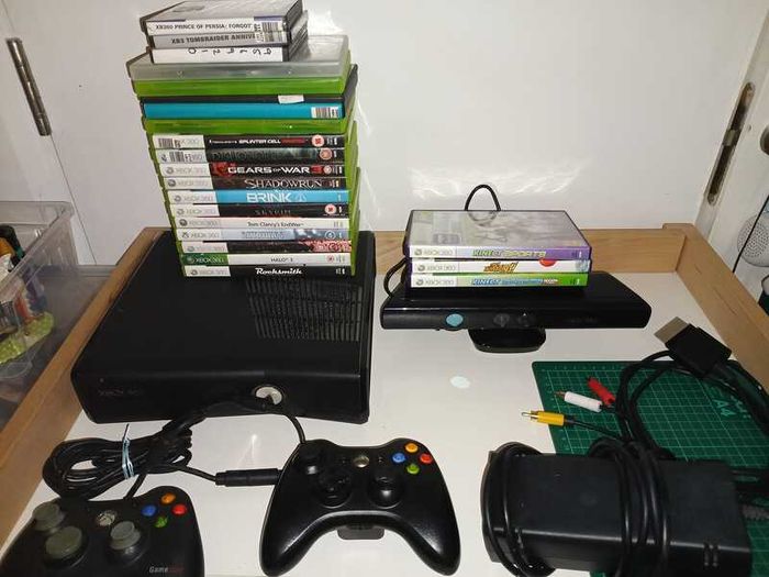 Xbox 360 Bundle  Console, Games & Accessories