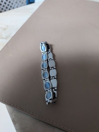 Silver & Blue/Grey  Stone Bracelet. New. Costume Jewellery.