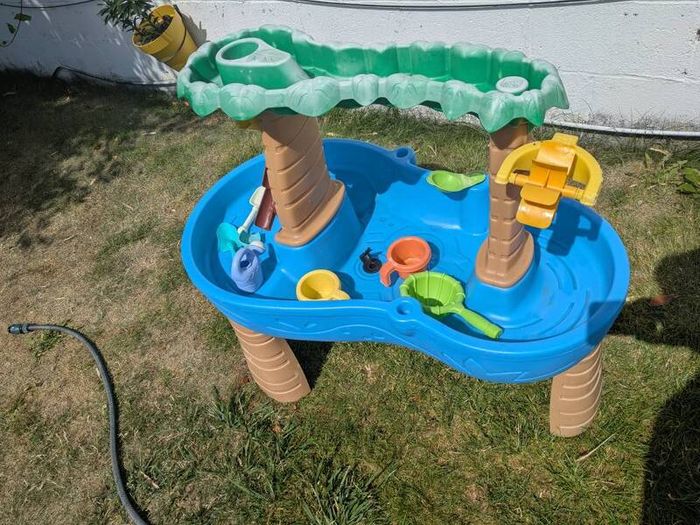 Water Play Table