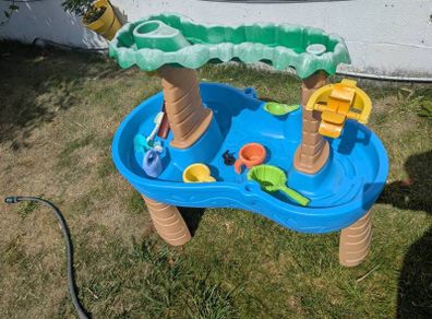 Water Play Table