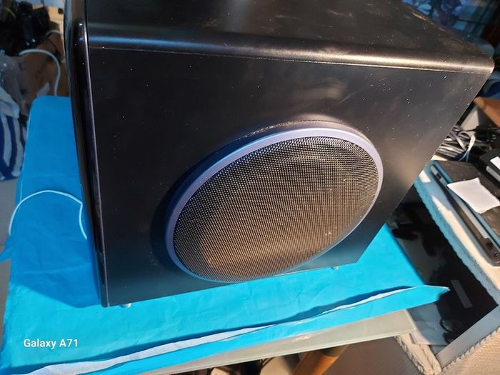 Samsung Surround Sound Speaker System, Subwoofer Speaker Model PS-WQ100, 4 Rear Speakers Model PS-RX30 and Centre Speaker Model PC-CX30