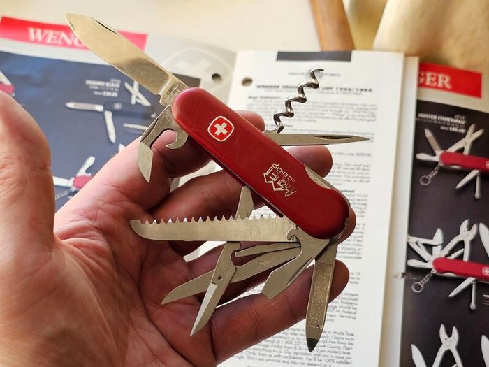 Vintage Wenger Forester Discontinued Model 85mm Swiss Army Knife Collectable 1980s