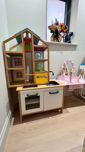 kids playroom toys (doll house, vanity & kitchen)