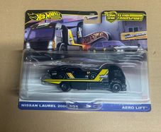 Nissan Laurel 2000 SGX & Aero Lift Team Transporter Hot Wheels