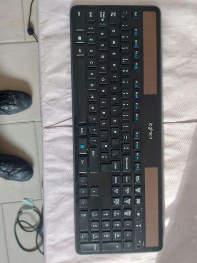 Logitech Wireless Solar Keyboard K750, excellent cosmetic condition, without  tiny Logitech Unifying receiver