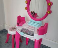 Girls dressing table