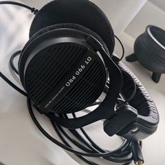 Beyerdynamic DT 990 PRO Headphones
