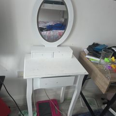 dressing table