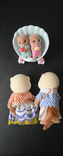 sylvanian families sea ottter family