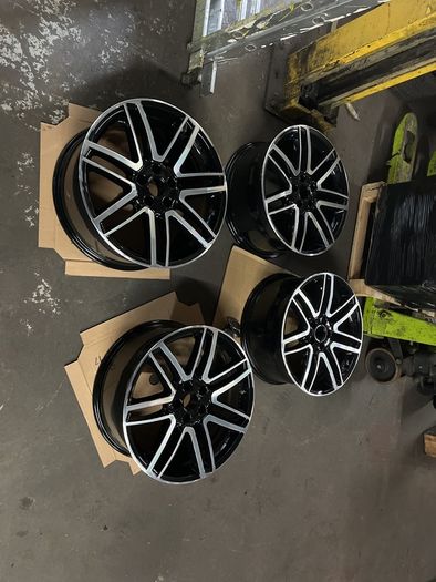 19" OE Audi wheels like new