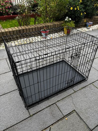 Dog crate