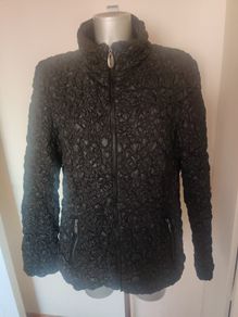 Punto Roma lovely black zipped jacket size UK18 EU46 Postage included