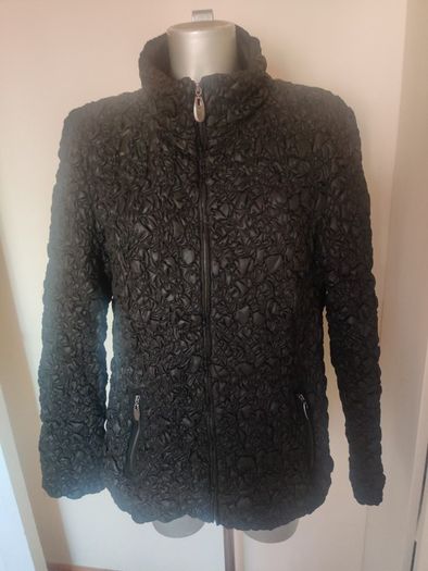 Punto Roma lovely black zipped jacket size UK18 EU46 Postage included