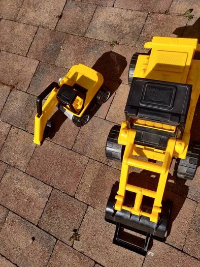 toy tractor