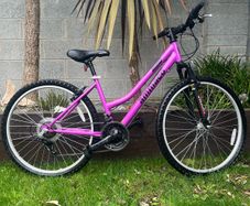 Ammaco Violet 26" Wheel Purple 16" Frame Women's Mountain Bike