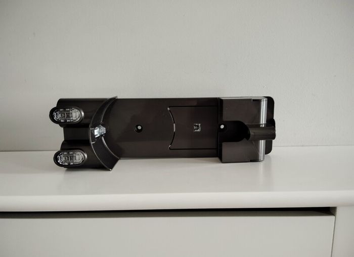 Dyson Wall Mount Docking Station _ New