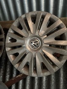 vw hubcaps