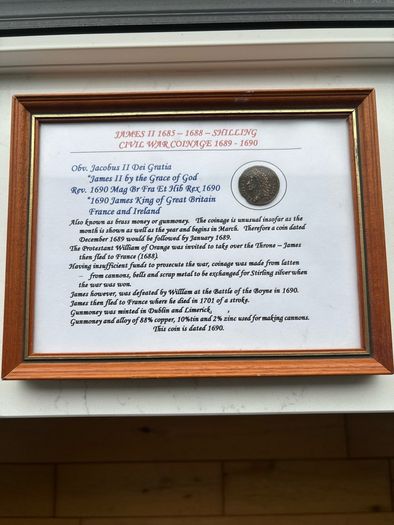 Framed Gunmoney