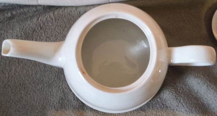 collectable vintage arklow pottery tea pot