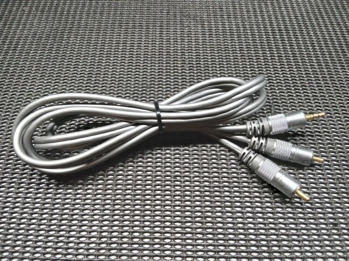 RCA to 3.5mm jack adaptor cable