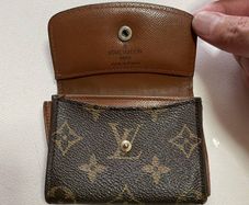 Louis Vuitton  Coin wallet