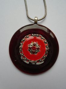 Ikita pendant, Jewellery, Gift. Necklace