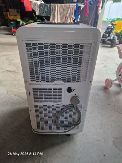 Sip air conditioner. Top spec air conditioner. Purchased in 2022 when my wife was pregnant at the time. Its been used only 4 or 5 times. Excellent piece of kit in brand new condition