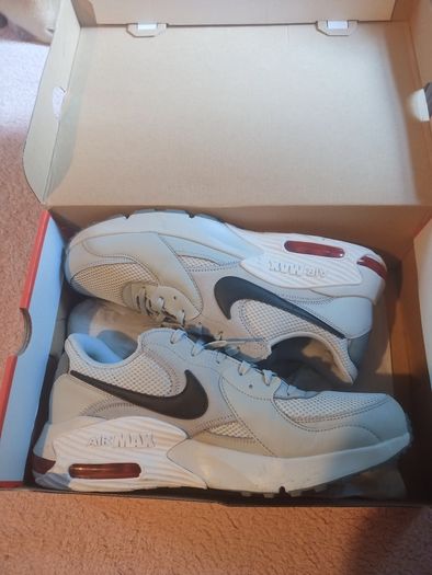 Men's trainers